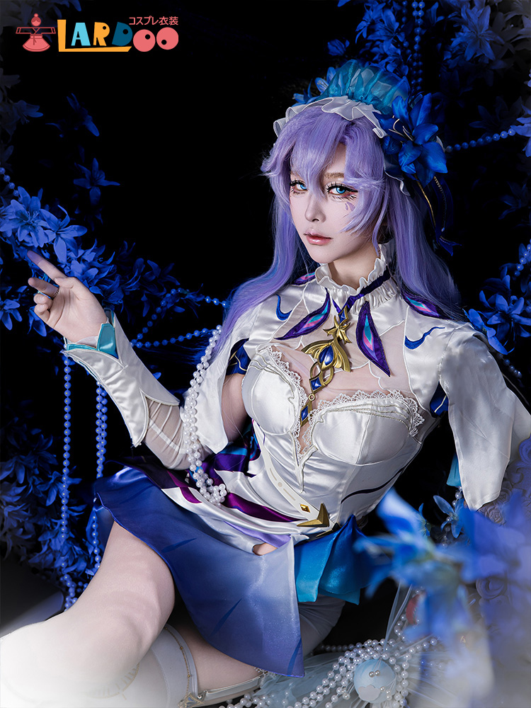 カンタレラ　コスプレ　鳴潮 コスプレ】白タイツにガーターベルトのチラ見せポーズが魅惑的
